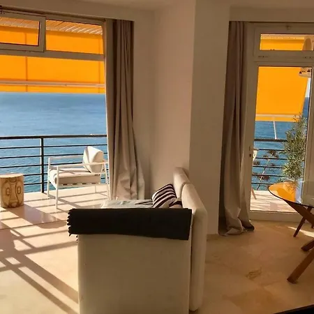 Spectacular Views!